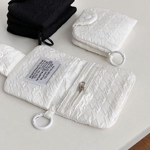 Mini Quilted Coin Purse Solid Color Compact Storage For Cards And Coins Unisex Spring 2025 - Product Image 2