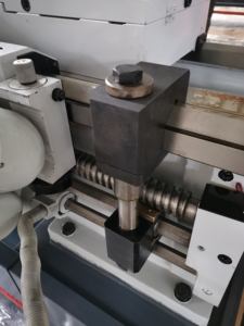 Le tour manuel Supertech C6246 /1000mm avec une oscillation de 460mm offre une précision remarquable et un cadre durable - Product Image 5