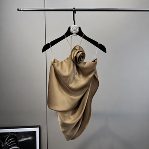 Nouvelle Collection Printemps/Été 2026 – Débardeur Court Sexy Sans Manches en Coton Satiné à <span class=keywords><strong>Col</strong></span> Halter et Bretelles Chaîne, Ourlet Asymétrique et Encolure <span class=keywords><strong>Bateau</strong></span> - Product Image 5