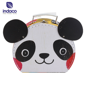 Valise en papier personnalisée 2026 avec motif panda mignon, poignée intégrée et emballage en boîte en papier - Product Image 1
