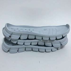 Calzado Deportivo Ligero Personalizable para Hombre, con Suelas de Goma EVA, TPR, TPU y MD Antideslizantes y Duraderas, Diseño Moderno, Semiacabado - Product Image 2