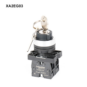 <span class=keywords><strong>Interrupteur</strong></span> <span class=keywords><strong>à</strong></span> <span class=keywords><strong>clé</strong></span> XA2EG03 <span class=keywords><strong>à</strong></span> prix d'usine avec bouton de verrouillage, 2 positions autobloquantes, 1 normalement ouvert, commande de puissance <span class=keywords><strong>à</strong></span> levier unique, 22 mm - Product Image 1