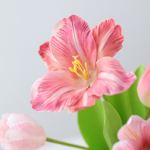 Ramo de Tulipanes Artificiales, Flores de Seda de Alta Simulación, Decoración para Bodas y Hogar - Product Image 4
