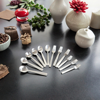 Ensemble de cuillères à table classiques en acier inoxydable, fourchette à gâteau en dentelle pointue, fourchette à repas en dentelle pour fête