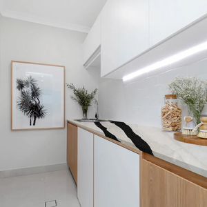 Comptoir de cuisine en pierre de quartz blanc artificiel Comptoir de réception Dessus de cuisine Quartz artificiel plein Bullnose - Product Image 4