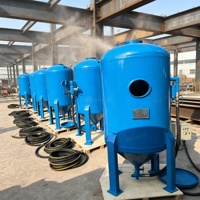 Sablageur à pression robuste 12 bars avec grande capacité de stockage d'abrasifs pour l'entretien de la construction navale