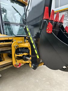 Nouvelle pelle rétrocaveuse JCB 3CX 4CX 4x4 avec bras d'extension, chargeur frontal, chargeuse sur pneus, moteur Cummins, godet de 1 m³, moment de charge élevé, Japon - Product Image 4