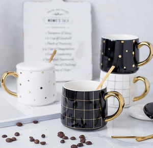Mug à café en céramique de luxe en gros avec poignée dorée |   Motif et logo personnalisables |   Idéal pour les cadeaux et les achats en gros pour les cafés - Product Image 1