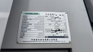 Modèle 2022 d'occasion, grue mobile sur camion ZTC1000V5, capacité de levage de 100 tonnes, grue hydraulique avec pompe hydraulique d'origine - Product Image 6