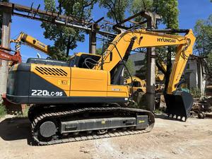 Excavadora de cadenas Hyundai 220LC-9S/305LC-9T usada, modelo 2022, motor de 110 kW y componentes hidráulicos, venta en Corea del Sur - Product Image 4