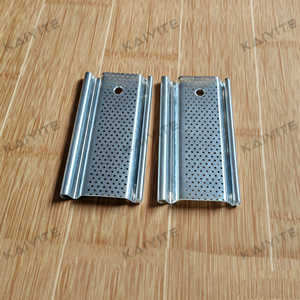 Machine de formage automatique de volets roulants perforés / Lamelles de volets roulants perforées en acier - Product Image 6