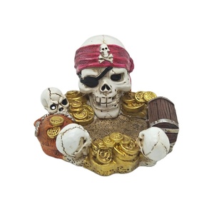 Vente en gros de cendrier de pirate crâne en résine souvenir touristique nautique fait main personnalisé - Product Image 1