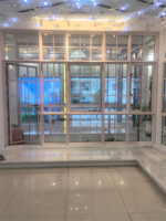 Ventana Arqueada Moderna Personalizable de Aleación de Aluminio con Rotura de Puente Térmico, Vidrio Tintado, Puerta Abatible Invisible, Certificación Energy Star