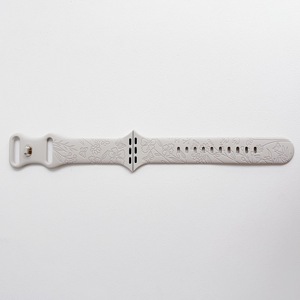 Bracelet de montre en silicone à double boucle avec motif en relief, compatible avec <span class=keywords><strong>Apple</strong></span> <span class=keywords><strong>Watch</strong></span> Series 11 10 9 <span class=keywords><strong>8</strong></span> SE, bracelet sport OEM personnalisé - Product Image 5