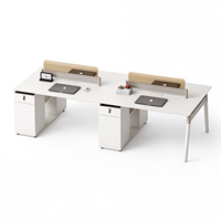 Bureau de travail moderne et simple avec bibliothèque intégrée, table de travail pour employés, bureau pour projet de bureau d'entreprise, sur mesure