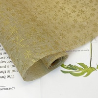 Chemin de table transfrontalier en feuille d'or pour les décorations d'événements de vacances de Noël ajoute un arrangement d'ambiance tactile cadeau parfait