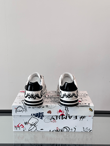 Dolces Tendances mode homme et femme, chaussures plates en tissu tissé avec motif cœur noir graffiti, lacets noirs, chaussures décontractées Gabbna - Product Image 5