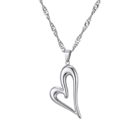 Collier pendentif cœur ajouré poli et élégant pour femme, plaqué or 18 carats, en acier inoxydable 304, avec chaîne d'extension réglable