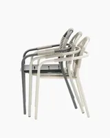 Ensemble de salle à manger d'extérieur de style moderne avec plateau en teck, chaise et table en aluminium empilables et résistantes à l'eau - Avocado DH-X1351