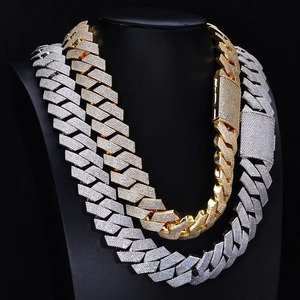 Colliers Miami Cuban Link en Argent 925 Plaqué Or 18K avec Moissanite GRA VVS1 Épaisse et Brillante, Style Hip Hop, Longueur Personnalisable, Vente en Gros - Product Image 2
