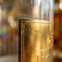 Autocollants de luxe pour cosmétiques et parfums - Rouleau d'étiquettes personnalisées transparentes en feuille d'or imperméables pour l'identification des bouteilles et les soins de la peau