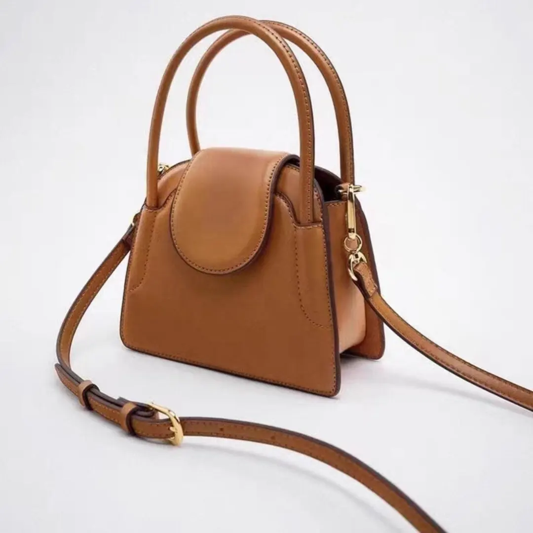 女性のためのサドルスモールクロスボディバッグ2024トレンドラグジュアリーデザイナーPUレザーショルダーバッグレディースハンドバッグと財布