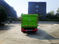 Camion à ordures compacteur Dongfeng 4x2 pour la collecte des déchets routiers