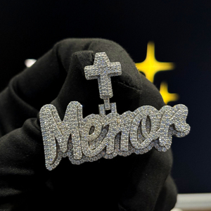 Colgante Personalizado con Nombre y Cruz, Estilo Hip Hop, Moissanita, Totalmente Cubierto de Diamantes, Chapado en Oro - Product Image 5