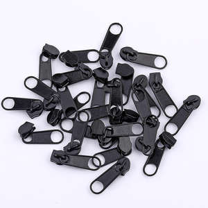 Pour le n° 3 grandes fermetures <span class=keywords><strong>éclair</strong></span> en nylon avec <span class=keywords><strong>curseur</strong></span> sans verrouillage, approvisionnement rapide en curseurs de <span class=keywords><strong>fermeture</strong></span> <span class=keywords><strong>éclair</strong></span> en métal en stock - Product Image 2