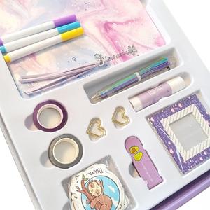 Set Diario <span class=keywords><strong>Fai</strong></span>-<span class=keywords><strong>da</strong></span>-<span class=keywords><strong>Te</strong></span> per Genitori e Figli con Stampa Digitale in Plastica Marca CHARISMA, Kit Scrapbook per Ragazze Modello JLT-S0027 - Product Image 5