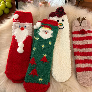 Chaussettes de sol chaudes en velours épais imprimées pour femmes, pour la première neige de Noël, au-dessus du genou - Product Image 5