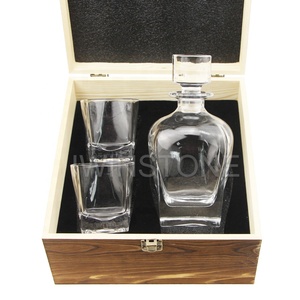 Diamant gravé <span class=keywords><strong>carafe</strong></span> à <span class=keywords><strong>whisky</strong></span> et lunettes barre sertie de <span class=keywords><strong>bouchon</strong></span> pour cadeau et fête <span class=keywords><strong>carafe</strong></span> à <span class=keywords><strong>whisky</strong></span> coffret cadeau En Verre - Product Image 3