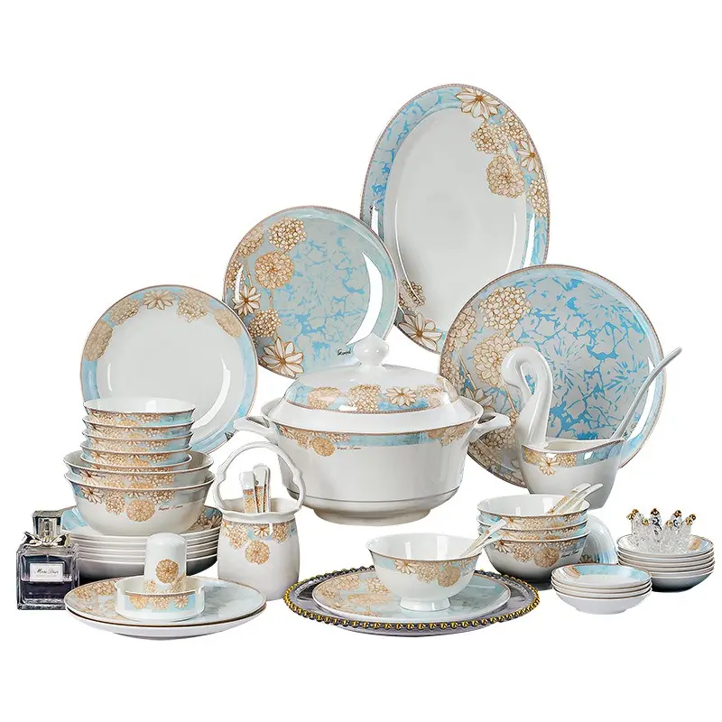 2024 Новая Роскошная Посуда из костяного фарфора, набор керамической посуды с золотым узором, керамические миски и тарелки, посуда