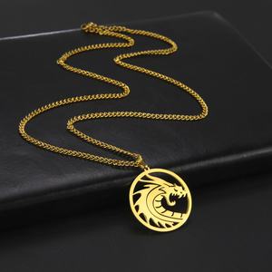 Colliers de pendentifs ronds de <span class=keywords><strong>dragon</strong></span> vintage pour hommes et femmes ornements de mascotte Chaînes de cou de <span class=keywords><strong>totem</strong></span> Cadeaux de bijoux en acier inoxydable - Product Image 5