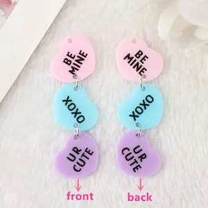 زوج أقراط متدلية للسيدات مُصممة على شكل قلب من الأكريليك مجوهرات عصرية للسيدات والفتيات مناسبة كهدية لعيد الميلاد - Product Image 5