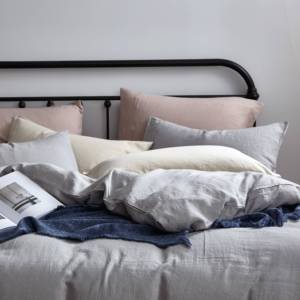 Juego de Ropa de Cama Minimalista 100% Lino, Incluye Sábana Plana y Funda Nórdica, Ropa de Cama Universal para Todas las Temporadas - Product Image 3