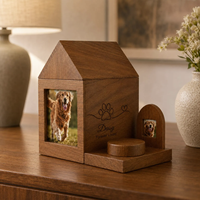 Urne commémorative personnalisée en bois pour animaux de compagnie avec cadre photo en forme de maison, nom gravé et pot à souvenirs pour les cendres de chien ou de chat