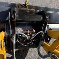 Chargeuse-pelleteuse d'occasion Cat 420F 4x4, bien entretenue, avec godet 4-en-1, excellente vitesse sur route, prix usine, transport en conteneur