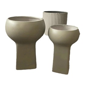 Nuevos Materiales de Construcción de Piedra UHPC, Macetas Grises de Alta Resistencia para Interiores y Exteriores, Hechas en Foshan - Product Image 3