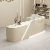 Bureau de réception moderne simple en forme de L pour salons de beauté Caissier Magasins de vêtements Établissements de formation Hôtels en MDF durable
