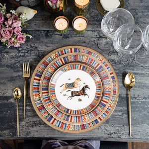 Wholesale 10 Inch Luxury Bone China Dinner Set Round Pattern Porcelain Dinner Plates with Horse Design for Home Use - Product Image 1