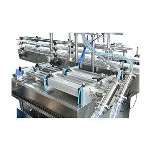 Línea de Producción Automática de Llenado de Líquidos con Sistema de Transporte y Función de Tapado para Envases de Plástico, Llenado por Pistón de Múltiples Cabezales - Product Image 6