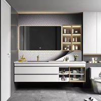 Kabinet Kamar Mandi Kayu Solid Modern Kapasitas Besar, Tutup Lembut, Ramah Lingkungan, Tahan Air, Abu-Abu Putih, Pintar, Tahan Lama, Dilengkapi Cermin LED