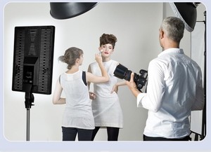 Kit Pencahayaan Video LED 19 Inci 24 Inci BARU Panel Lampu LED Terbaik untuk Fotografer Menengah <span class=keywords><strong>PL24</strong></span> - Product Image 4