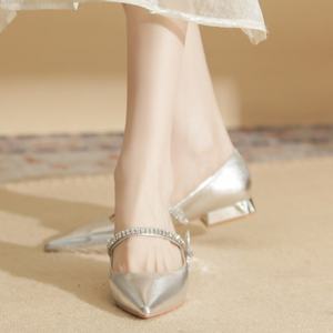 Zapatos de tacón alto plateados, sexys y exquisitos, zapatos formales de tacón alto con punta, siempre a la moda para siempre. - Product Image 2