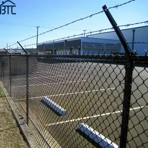 China Supplier Custom Chain Line Fence 6ft Zinc Coating / Galvanized Wire Chain Link Fence With Post