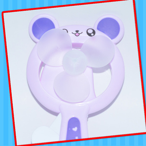 Jouet de <span class=keywords><strong>mini</strong></span> ventilateur en plastique de vente chaude avec ventilateur de main d'animal drôle de bonbon pour des enfants - Product Image 2