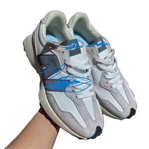 รองเท้า Putian รุ่น <span class=keywords><strong>MS327</strong></span> สไตล์เรโทรลำลอง รองเท้ากีฬาวิ่งผ้าใบแบบผูกเชือก ระบายอากาศได้ดี รุ่นยูนิเซ็กส์ รุ่นสูง <span class=keywords><strong>NB</strong></span> - Product Image 3