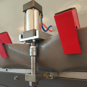 Máquina de prensado en caliente de ciclo corto Vario para escritorios de oficina, ventanas, fácil de operar, chapa de madera, MDF, maquinaria de carpintería positiva - Product Image 6