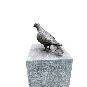 Bronze Pigeon Sculpture <b>Hand</b> <b>Casted</b> <b>Cast</b> iron Vintage Pigeon Ornament Garden Supplies For Decoration - Product Image 1